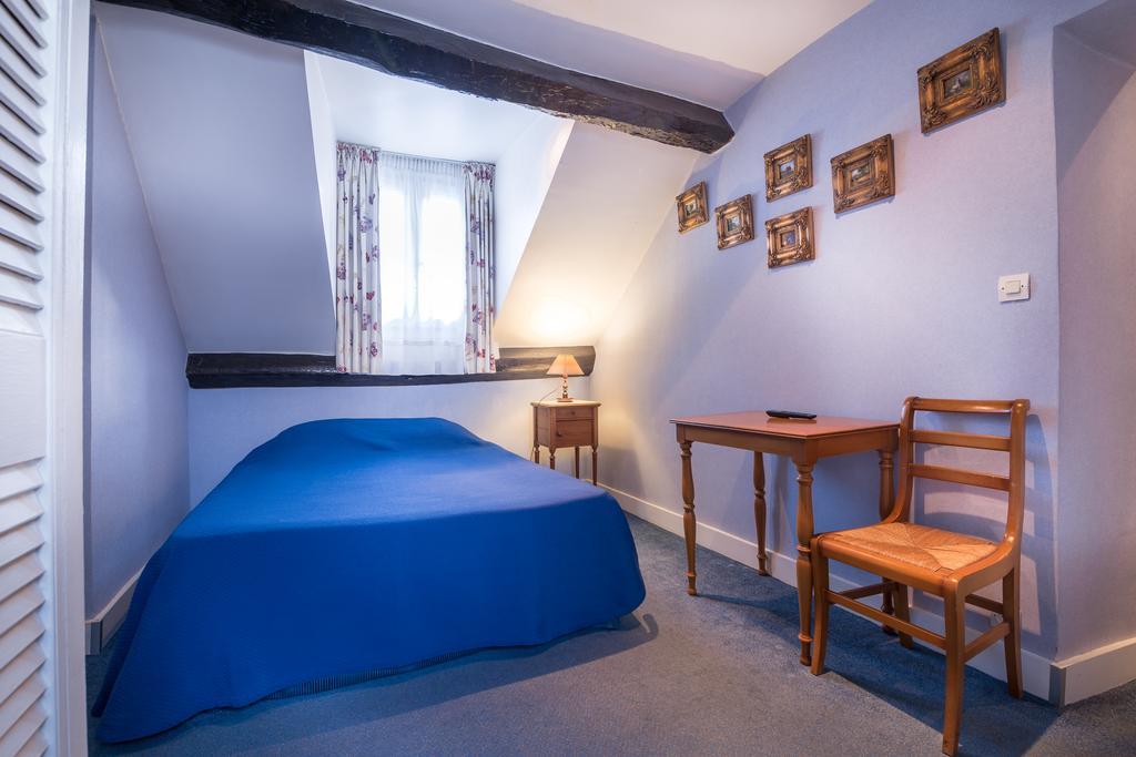 Hotel Des Arts - Cite Bergere Paris Room photo